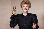 Анжела Лэнсбери на 47-й ежегодной премии «Золотой глобус», 1990 год
