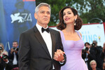 Джордж и Амаль Клуни на 74-м венецианском кинофестивале, Италия, 2017 год