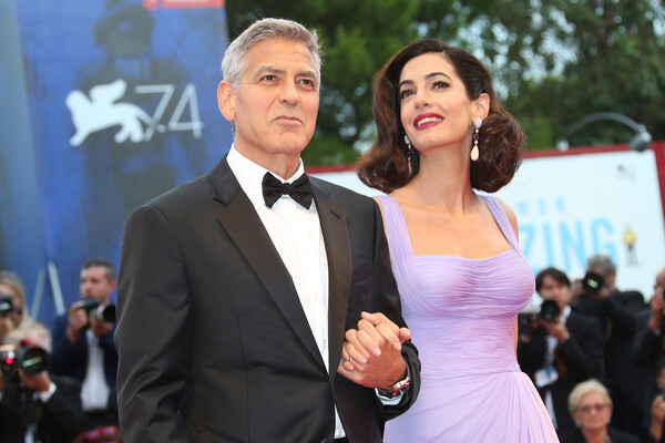 Джордж и Амаль Клуни на&nbsp;74-м венецианском кинофестивале, Италия, 2017&nbsp;год