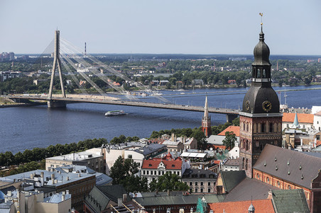 Комиссия сейма Латвии одобрила запрет на выдачу ВНЖ россиянам