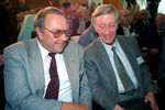 Встреча начальника службы внешней разведки Юрия Зевакина и вице-президента РАН Владимира Фортова, 1999 год