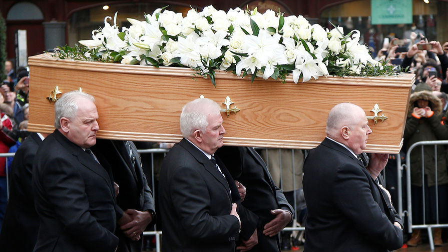 На&nbsp;похоронах Стивена Хокинга в&nbsp;Кембридже. Великобритания, 31 марта 2018 года