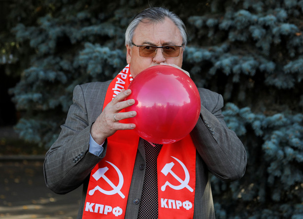 Во время митинга в честь 102-й годовщины Октябрьской революции в Ставрополе, 7 ноября 2019 года