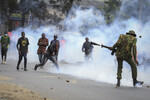 Столкновения протестующих и полиции в Найроби, Кения, 12 июля 2023 года