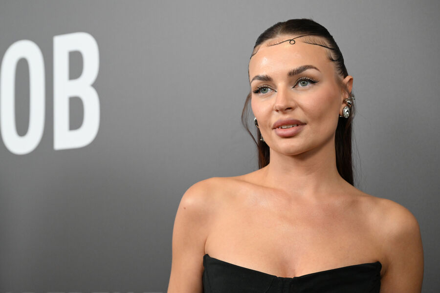 Актриса Наталья Борисова на музыкальной премии «Жара Media Awards 2025» в концертном зале «Live Арена» в Московской области, 30 октября 2025 года