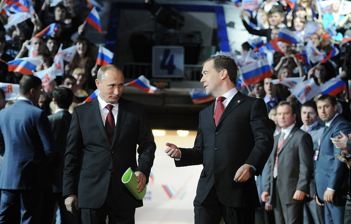 Владимир Путин и Дмитрий Медведев на&nbsp;XII съезде партии &laquo;Единая Россия&raquo; 