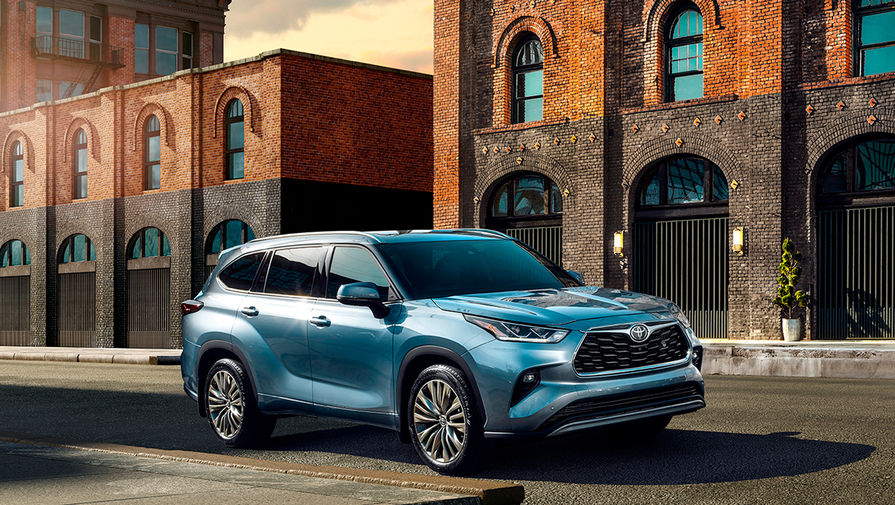 Toyota начала продажи улучшенного Highlander в России