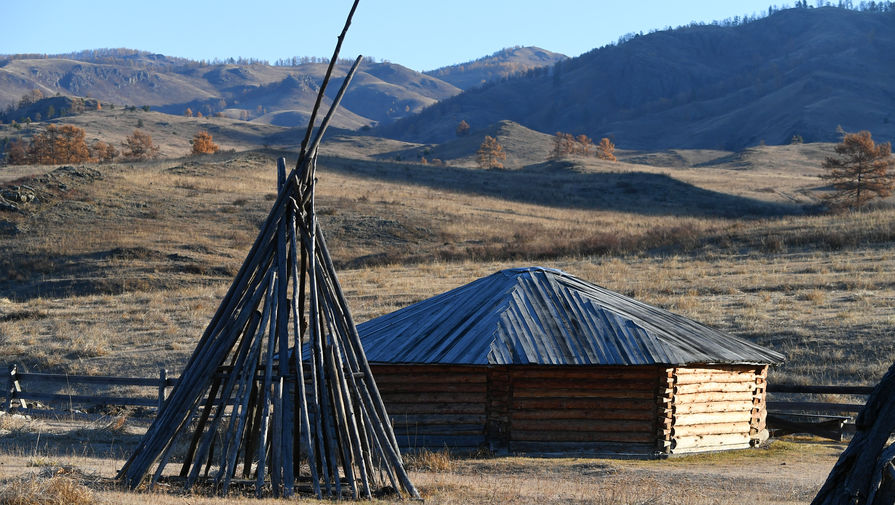 Иди налево: Путин пошутил, узнав об устройстве юрты