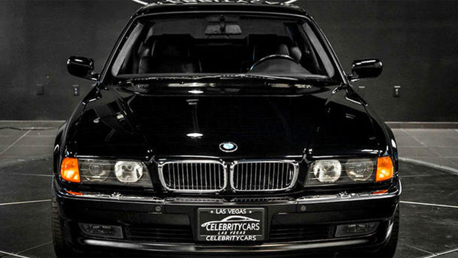 BMW 7 серии, в котором был расстрелян рэпер Тупак Шакур