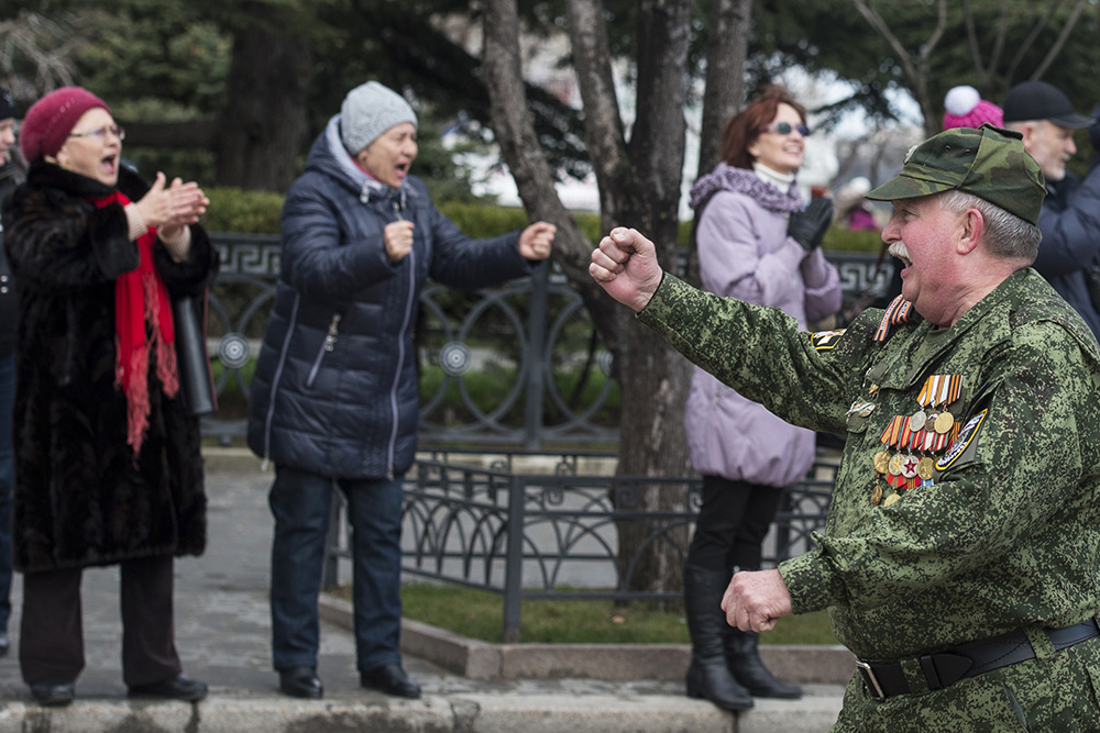Участники праздничных мероприятий в Севастополе, посвященных годовщине «Крымской весны»