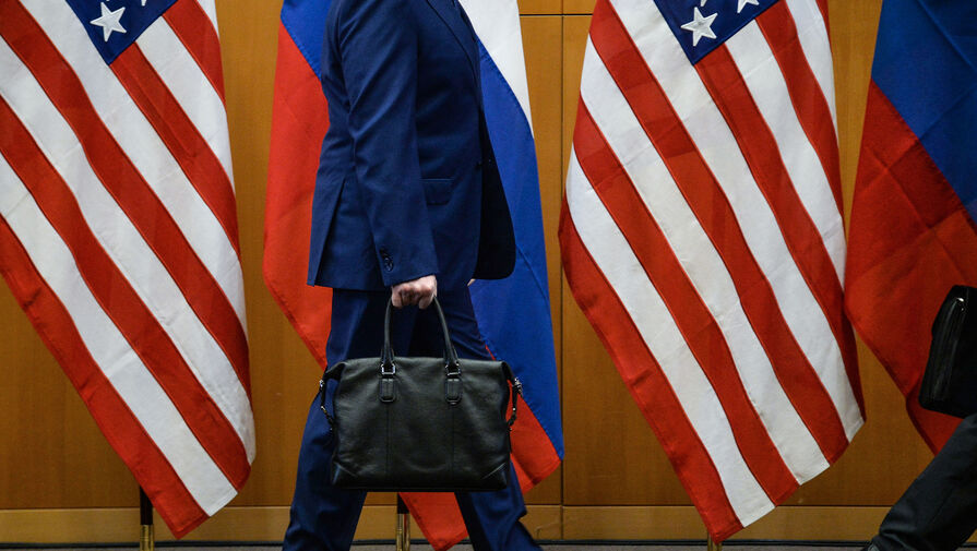 Reuters: Bank of America начал вывозить своих сотрудников из России в Дубай