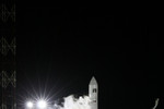 Вместо того чтобы взять курс на Марс, «Фобос-грунт» завис на опорной орбите. Падение аппарата на Землю ожидается в феврале 2012 года. 