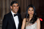 Риши Сунак со своей супругой, 2022 год