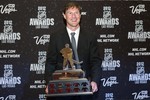 Шейн Доун («Финикс»)получил приз Марка Мессье (игроку, проявившему лидерские качества на льду и за его пределами)