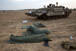 Танкисты ЦАХАЛ на привале у границы сектора Газа