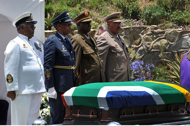 Похороны Нельсона Манделы прошли в его родной деревне