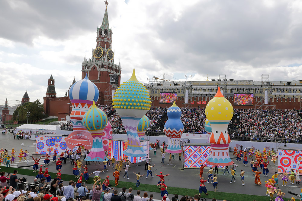 Во время праздничного концерта в честь Дня города на Красной площади