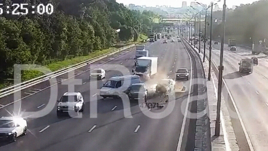 Смертельное ДТП с участием семи машин на МКАД попало на видео