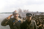 Сергей Гармаш (слева) в роли Богданова в кадре из фильма «Повесть непогашенной луны», 1990 год