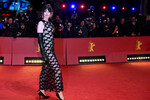 Актриса Энн Хэтэуэй на открытии 73-го Берлинского кинофестиваля, 16 февраля 2023 года
