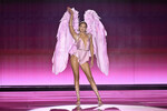 Американская модель Джиджи Хадид во время показа мод Victoria's Secret Fashion Show 2024. Нью-Йорк, США. 16 октября 2024 года. 