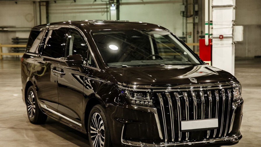 Российские дилеры начали получать минивэны Sollers SP7