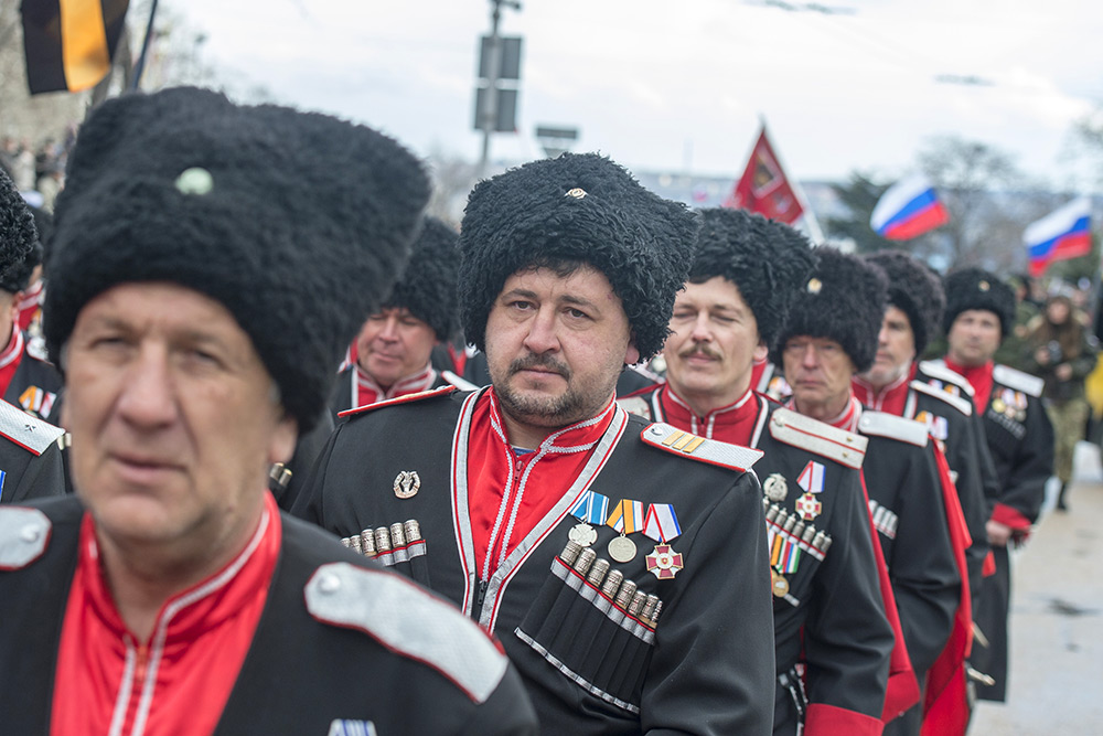 Участники праздничных мероприятий в Севастополе, посвященных годовщине «Крымской весны»