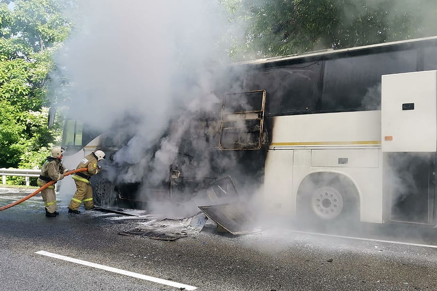 Последствия ДТП с&nbsp;автобусами в&nbsp;Туапсинском районе на&nbsp;Кубани, 21 июля 2021 года 