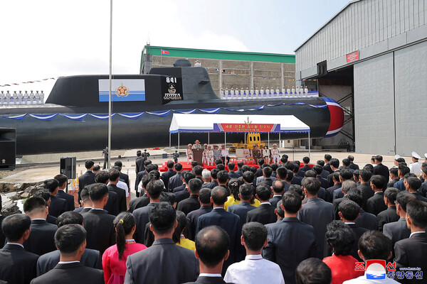 Во время церемонии спуска на&nbsp;воду новой тактической атомной подводной лодки в&nbsp;Северной Корее, 8&nbsp;сентября 2023&nbsp;года