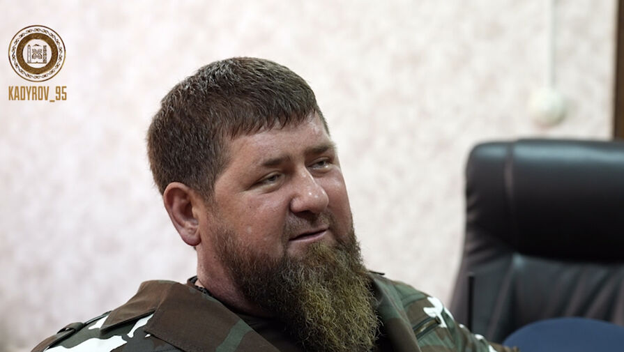 Кадыров: останавливаться на территориях Донбасса нельзя