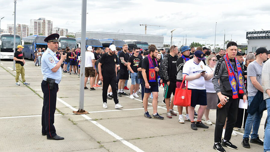 Около 200 болельщиков попали в полицейские отделения Казани после Суперкубка России