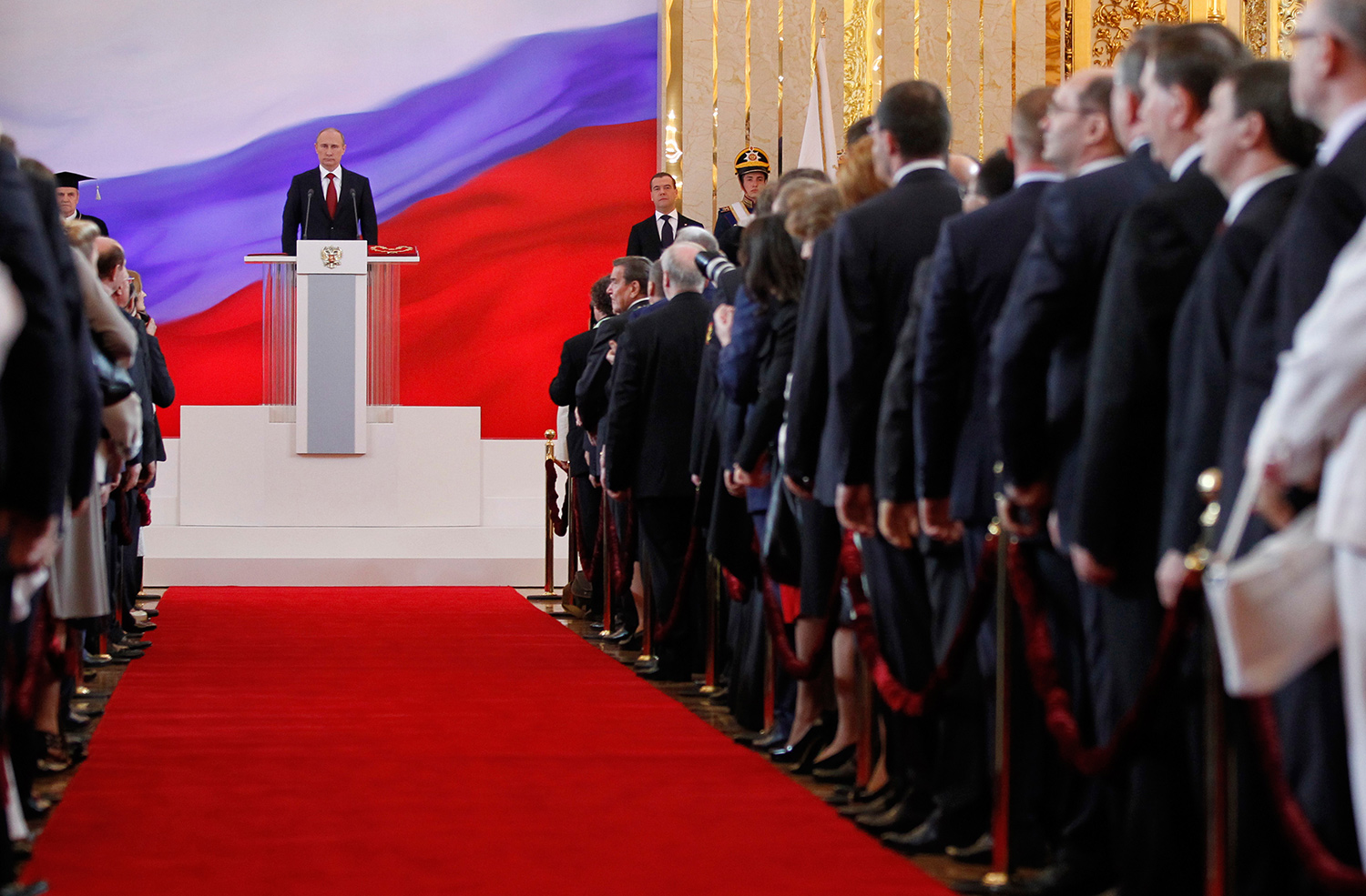 Избранный президент РФ Владимир Путин во время церемонии инаугурации, 7 мая 2012 года