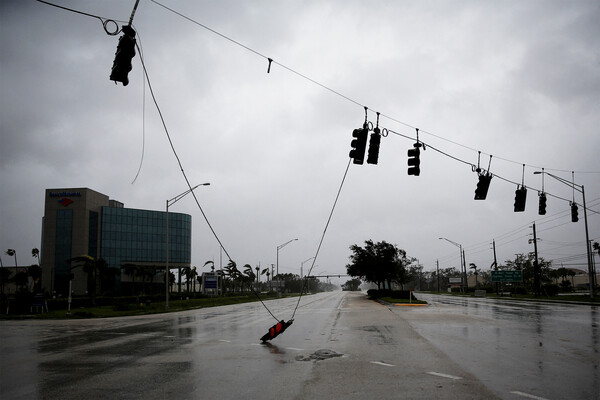 Последствия урагана &laquo;Иен&raquo; на&nbsp;улицах Форт-Майерс, Флорида, 28&nbsp;сентября 2022&nbsp;года