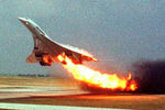 Cамолет «Конкорд» компании Air France разбился через несколько секунд после вылета из парижского аэропорта 25 июля 2000 года