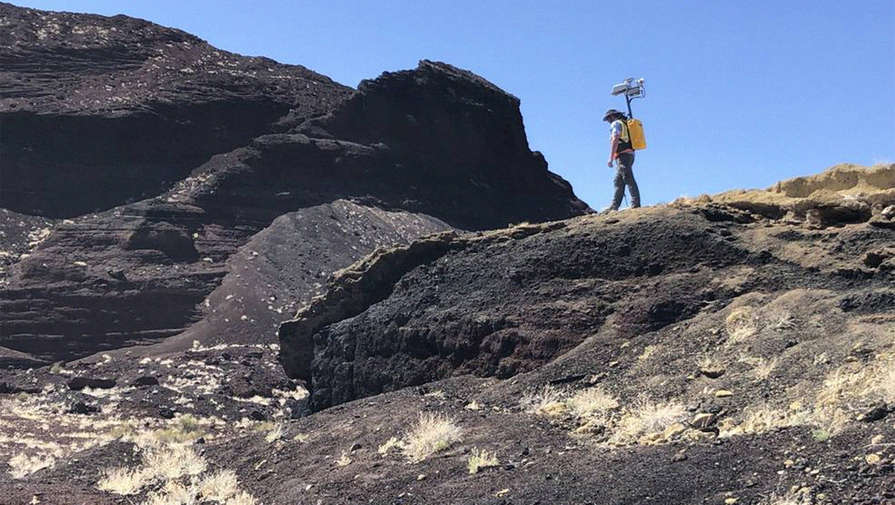 В NASA создали рюкзак, помогающий не заблудиться на южном полюсе Луны