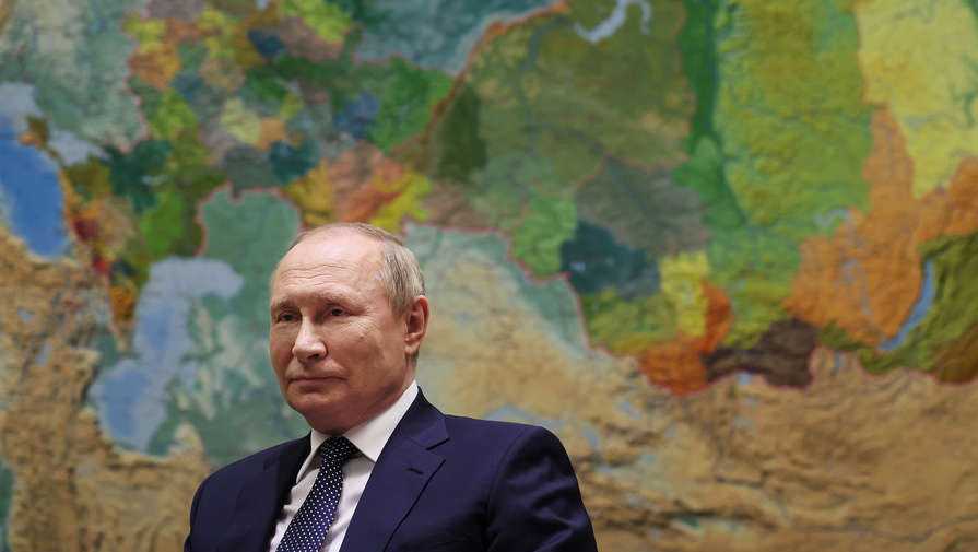 Путин поручил увеличить размер туристического кешбэка при поездках на Дальний Восток