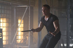 <b>“Неудержимые 2” (2012)</b>
<br><br>
В сиквеле “Неудержимых” Ван Дамм сыграл главного злодея с говорящим именем Жан Вилен (villain – с англ. “злодей”), лидера наемников, противостоящих команде Барни Росса (Сильвестр Сталлоне). 