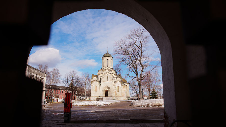 Храм Спаса Нерукотворного Образа в Андрониковом монастыре в Москве, март 2019 года