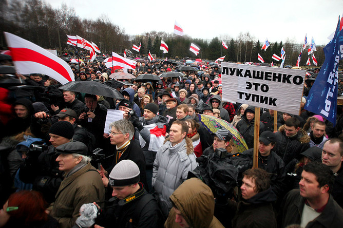 К открытому выражению недовольства большинство белорусов сегодня не готово