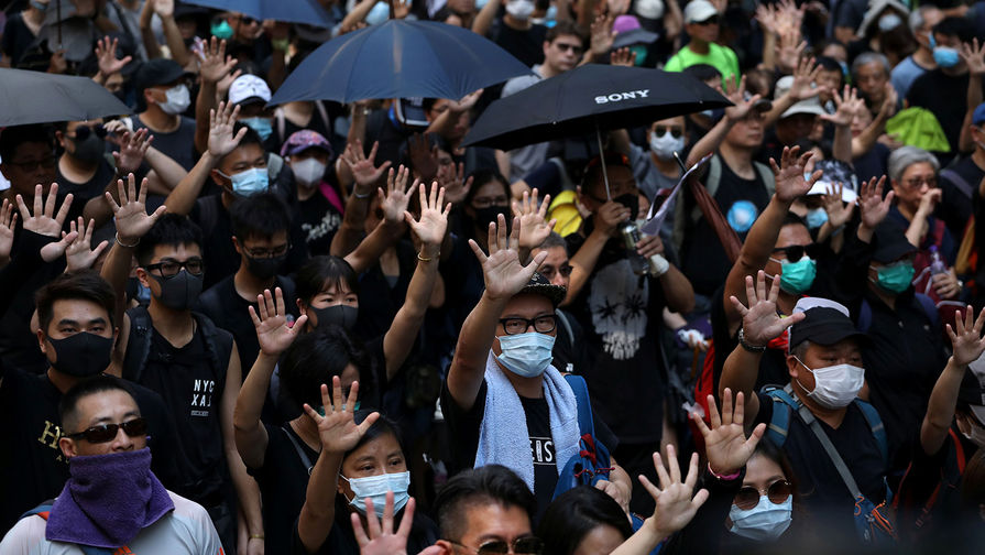 Во время протестов в&nbsp;Гонконге, 1 октября 2019 года