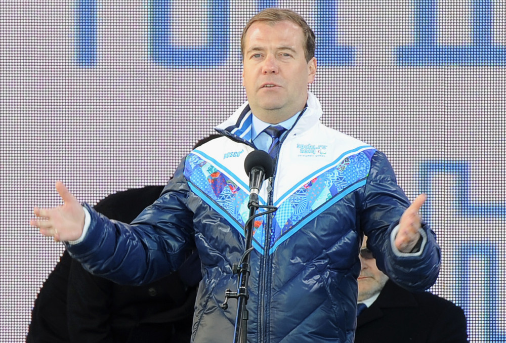 «Это очень большое количество спортсменов-паралимпийцев, и я уверен, что мы создадим все необходимые условия для того, чтобы они могли тренироваться, для того, чтобы мы смогли увидеть прекрасный спортивный праздник с участием паралимпийцев со всего мира», — отметил Медведев