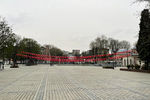 Пустая площадь возле мечети в Стамбуле, 18 апреля 2021 года