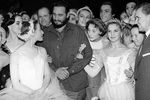 Премьер-министр Кубы Фидель Кастро, Майя Плисецкая (слева) и труппа Большого театра, 1963 год