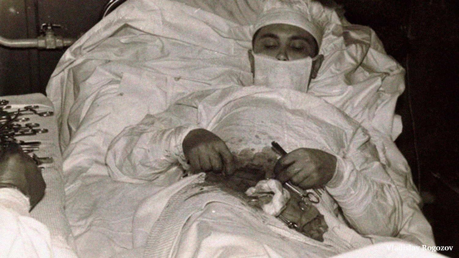 60 лет назад доктор Рогозов сделал сам себе операцию в Антарктиде -  Газета.Ru