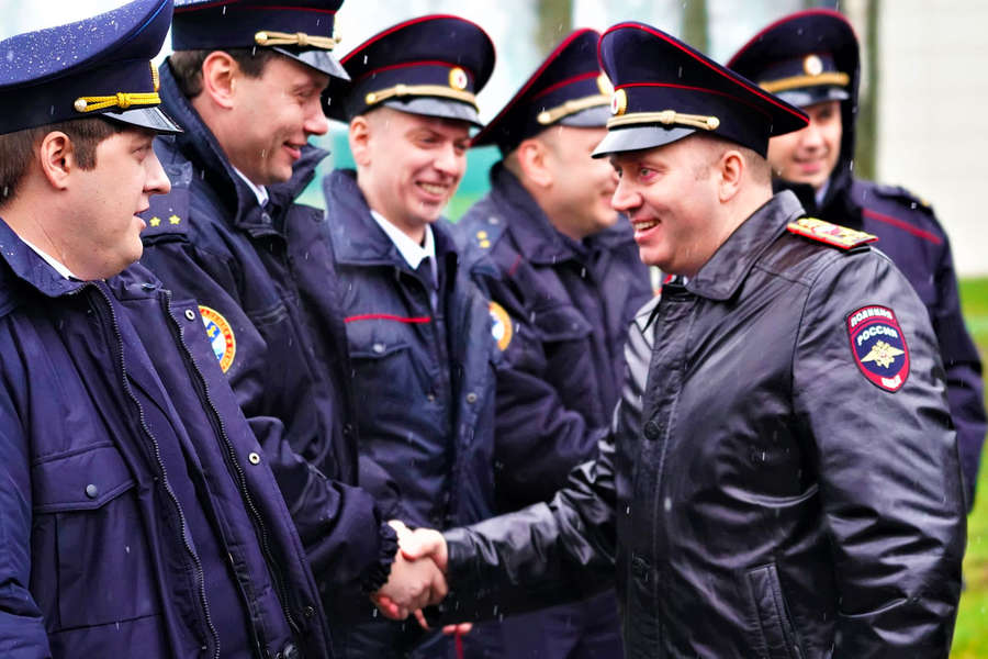 Кадр из сериала «Полицейский с Рублёвки»