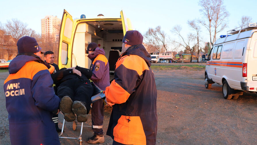 Пенсионера с переломом ребер эвакуировали с острова в Хабаровском крае 
