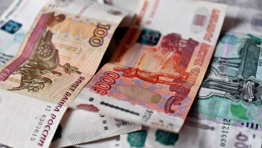 Количество выявленных поддельных денег в России в первом квартале снизилось на 62%