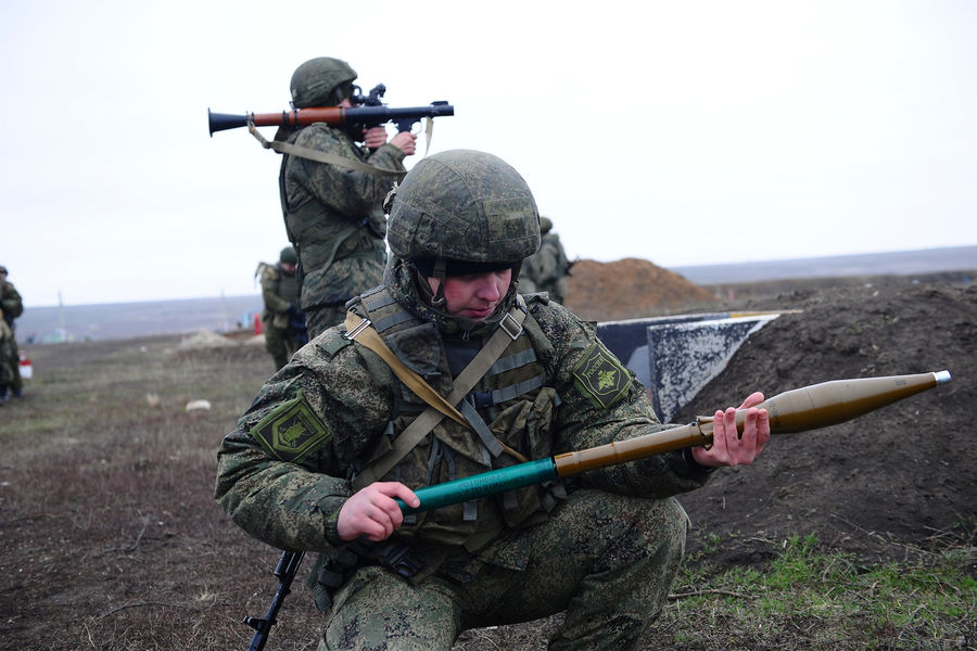 Российские военные на учениях в Ростовской области, декабрь 2021 года