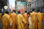 Крестный ход в честь 700-летия Высоко-Петровского монастыря в Москве