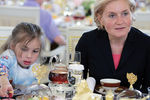 Вице-премьер РФ Ольга Голодец на церемонии вручения многодетным родителям ордена «Родительская слава» в Кремле